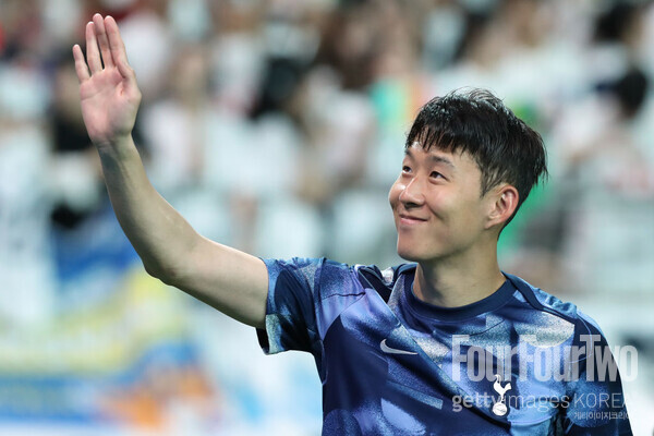'이적설' <b>손흥민</b> 상암벌 뜬다…"쏘니 한국 투어 불참 시, 토트넘 수익 최...