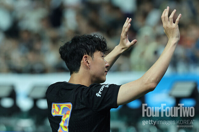 <b>손흥민</b> 없어 쩔쩔 매는 토트넘인데…"캡틴 SON과 작별 옳았다" 이적시장...