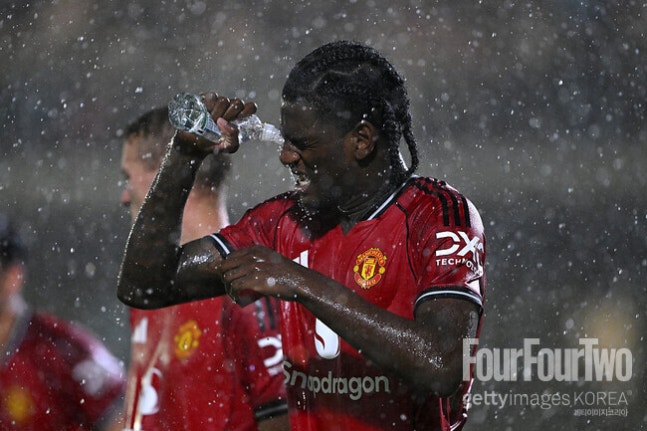 아스널 버리고 맨유로 이적했는데…올 시즌 고작 '203분' 출전→'임대 떠나야'