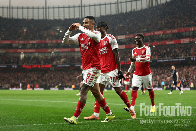 위건이 FA컵에서 아스널에 패배