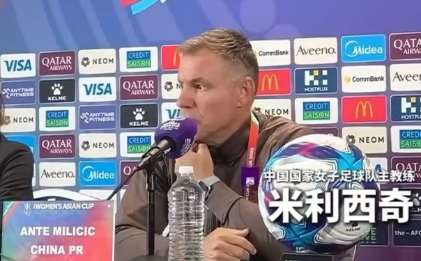 한국은 6-0 잔치 벌였는데…중국은 이겨도 초상집 분위기, 4강 진출에도 '감독 분노 폭발'