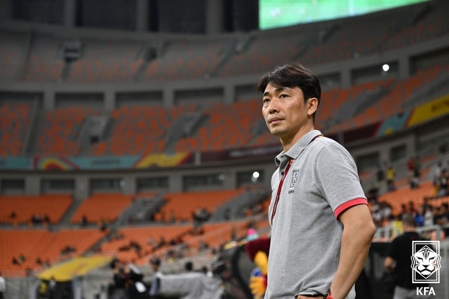 <b>프랑스전</b> 앞둔 <b>변성환</b> U-17 <b>감독</b>, "여전히 16강 기회 존재…모든 선수가 위협...