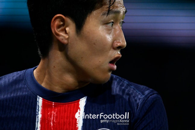 이강인 또 터졌다! 4호 도움 작렬...'뎀벨레 해트트릭' PSG, 브레스트에 5-2 완승