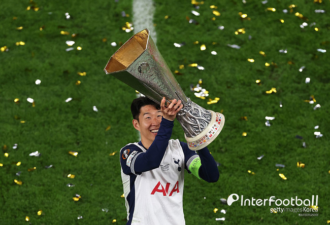'어지러운 <b>사우디 이적</b>설' 잠시 환기!...<b>손흥민</b>=축구 GOAT급? "SON 기록, ...