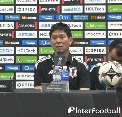 [IN PRESS] '<b>홍명보</b> 감독과 대담' 日 모리야스 감독, "<b>홍명보</b>의 업적은 ...