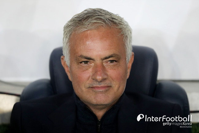 [오피셜] UCL 탈락 후폭풍? <b>무리뉴</b>, 페네르바체서 <b>경질</b>…"앞으로 커리어...