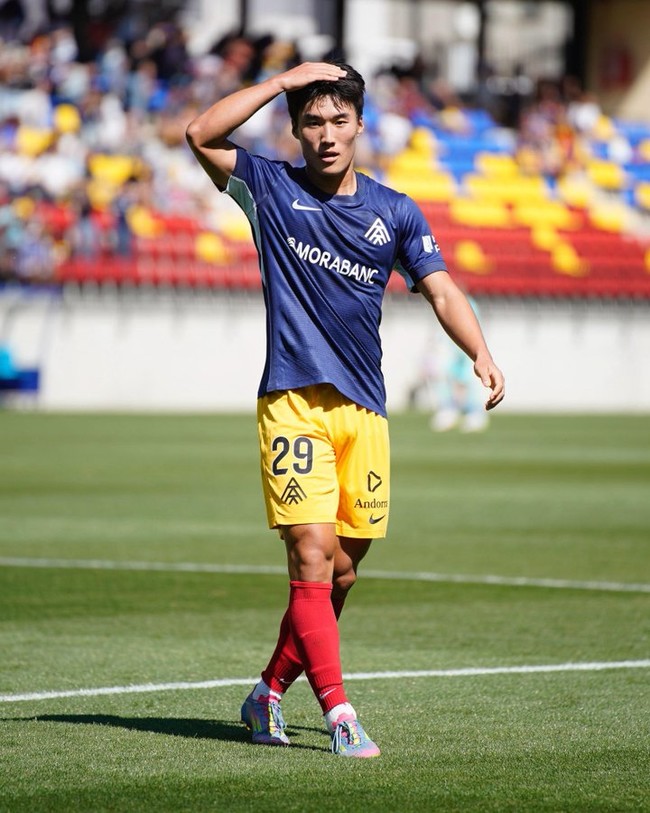 미쳤다! '한국 유망주' <b>김민수</b>, <b>스페인 2부</b>서 5경기 2골 2도움…"최고의...