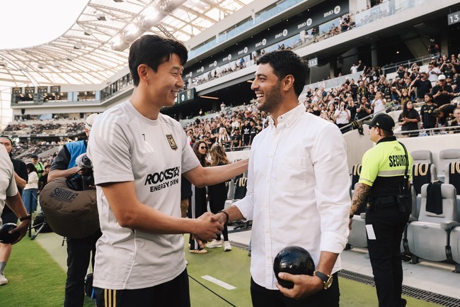 <b>손흥민</b>이 "나도 그처럼 되고 싶다" 했던 LAFC 레전드, 팬이 새긴 타투 보...