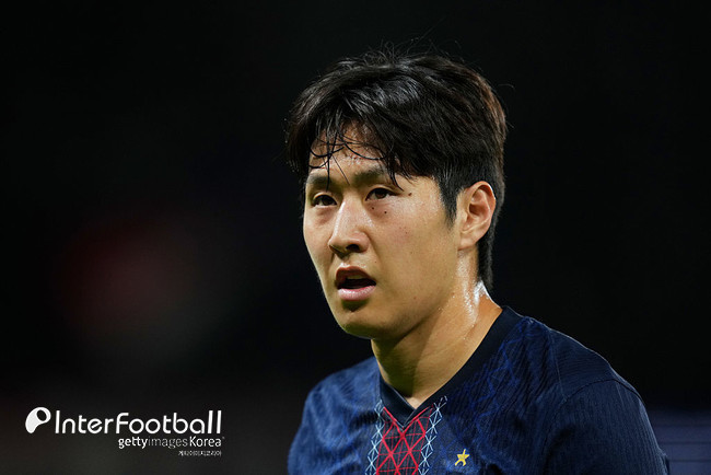 '<b>이강인 질병 결장</b>' PSG, 로리앙과 1-1 무승부…엔리케 감독은 "유감스러...
