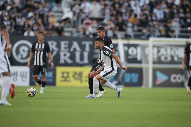 [K-관전포인트] 피 튀기는 PO 경쟁 '전남 vs <b>성남</b>'...K리그2 37라운드 프...