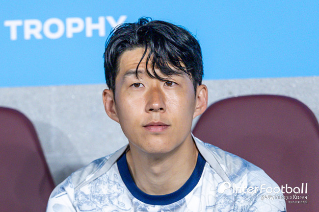 '충격' <b>손흥민</b> 빈자리 이렇게 클 줄이야…<b>토트넘</b> 홈구장 '텅텅'→"UCL 티...