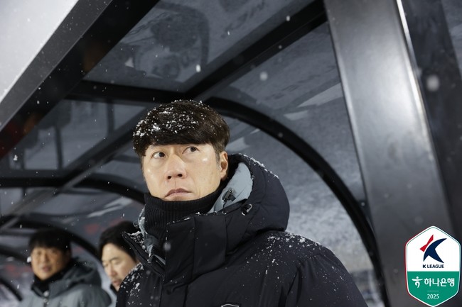 [승강 PO 인터뷰] <b>폭설</b> 경기 취소, 하루 만에 다시 만난 <b>김은중 감독</b> "꿈...