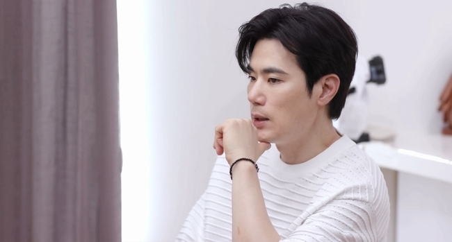 <b>아내</b>에겐 <b>사랑꾼</b>, 엄마에겐 효자…<b>김강우</b>, 까도 까도 또 나오는 찐매...