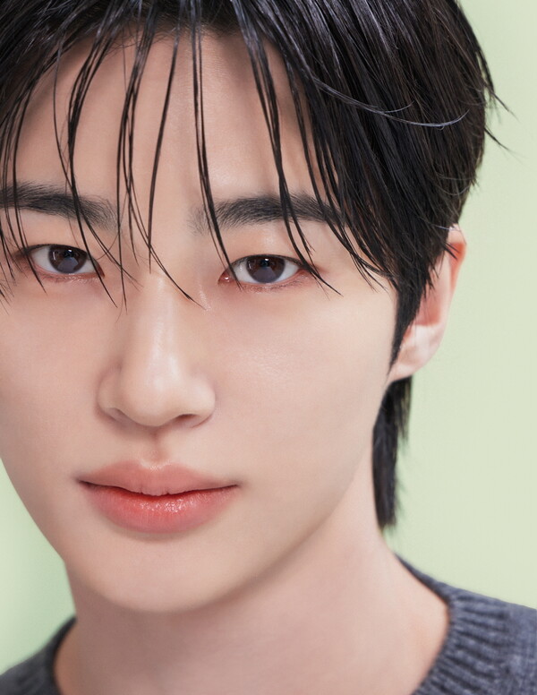 [정보/소식] 배우 변우석, 프라다 뷰티 새 얼굴 됐다 | 인스티즈