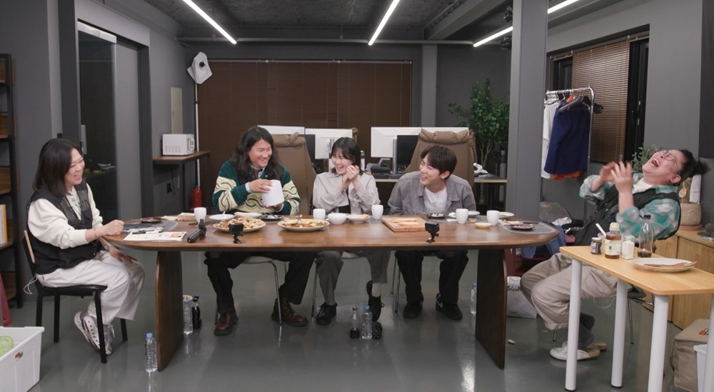 故 <b>최진실</b> 떠난 지 17년… <b>이영자</b>, 여전한 <b>그리움</b> "날 위로해준 친구"