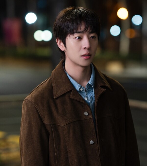 In Your Radiant Season: Will Chan’s Hidden Memories Shatter His Romance With Ran?