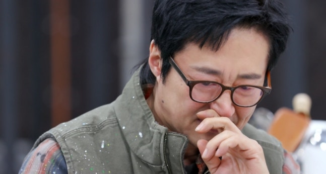 박신양, 컨테이너 생활 공개한 후 오열…"내 인생 송두리째 바꿔"