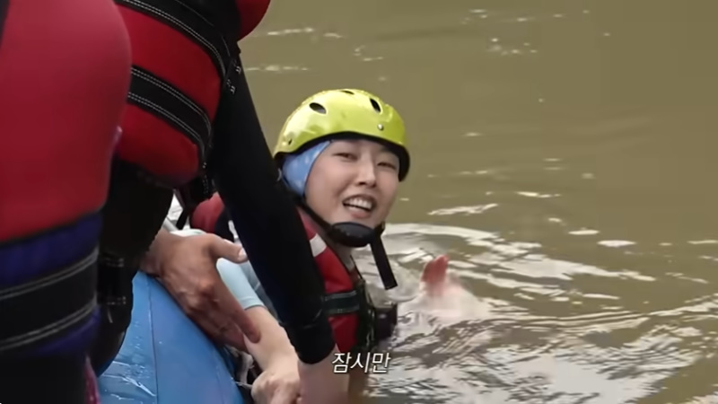 <b>한혜진</b>, '생애 첫 60kg' 고백 후 …휴가 중에도 걱정 "나 살쪘다"