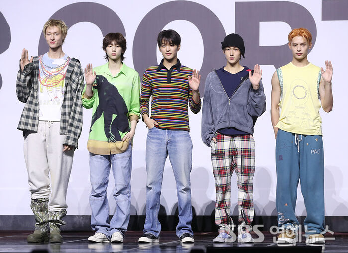'데뷔 한달 신인' <b>코르티스</b> 데뷔 앨범, 미국 '<b>빌보드 200</b>' 15위