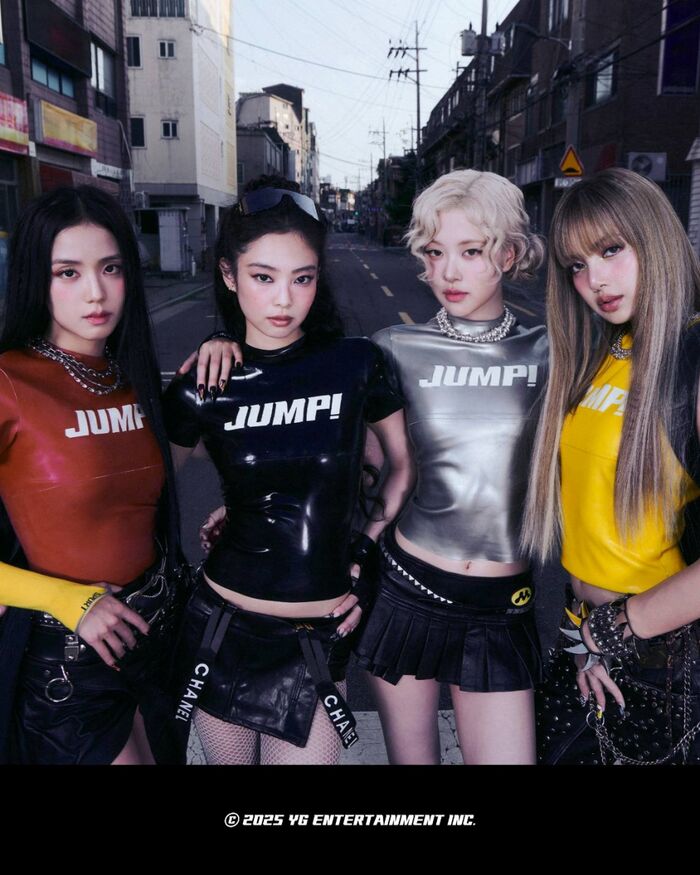 <b>블랙핑크</b> 데뷔 10주년, 취지도 의미도 무색한 '소규모 <b>팬미팅</b>'