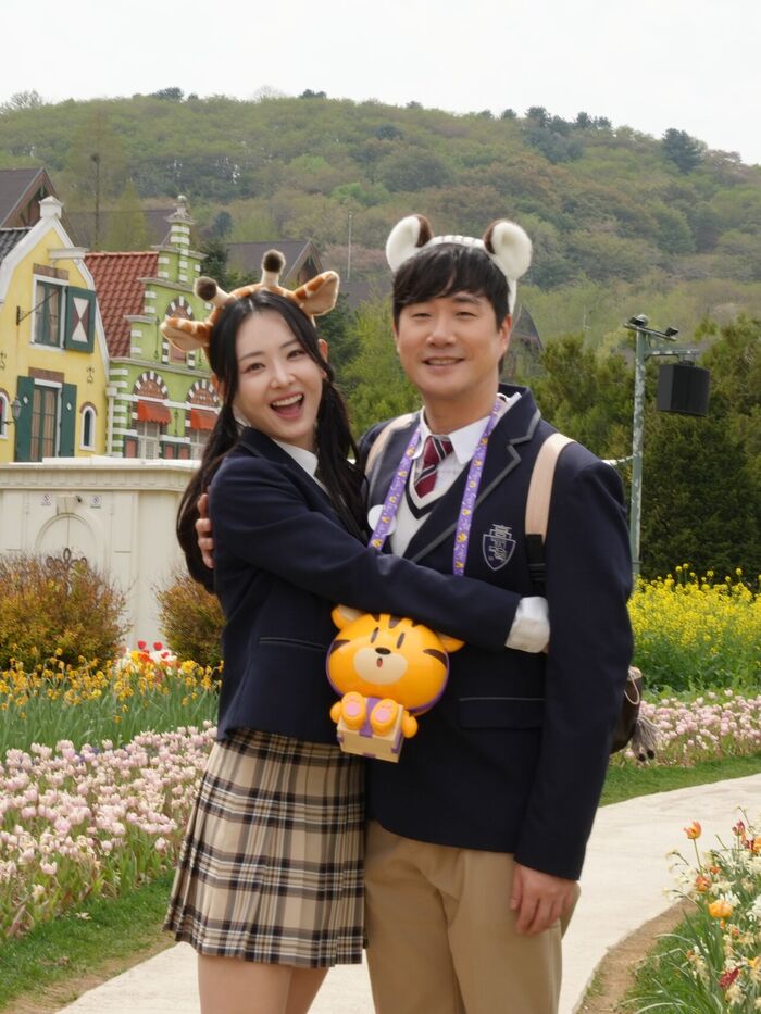 D라인 포착 <b>임신</b>설 진짜였다…<b>배성재</b><b>김다영</b> 부부, 결혼 1년 반 만에 부...