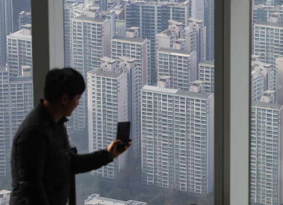 주담대 금리 더 떨어진다 내일 코픽스 발표… 3%대로 하락할까