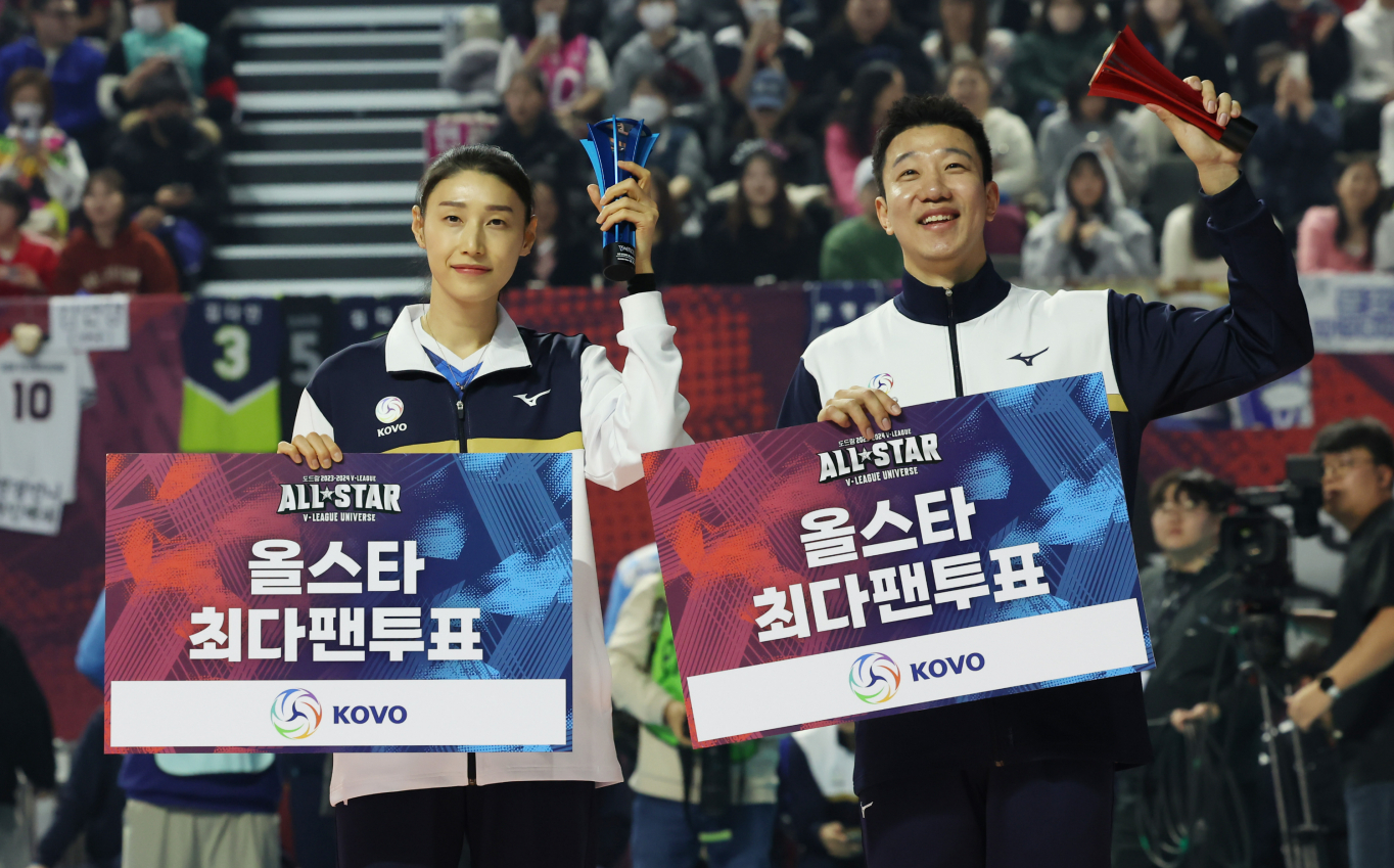 '식빵언니' 김연경, <b>올스타 팬투표 1위</b>… "올해 세리머니상 도전"
