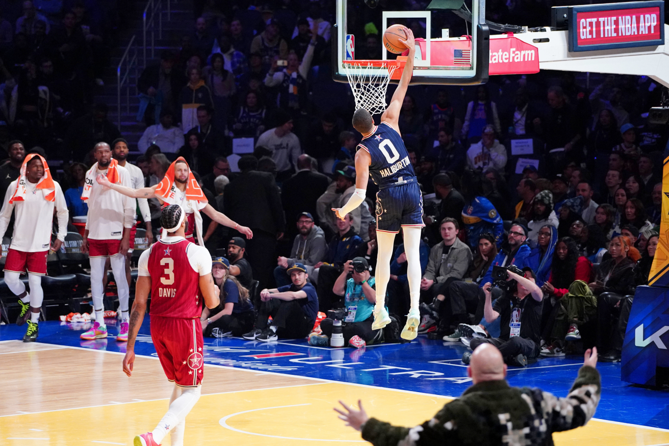 NBA <b>올스타전</b>, 200점 넘긴 '<b>동부</b>' 승리… 밀워키 릴라드 'MVP'