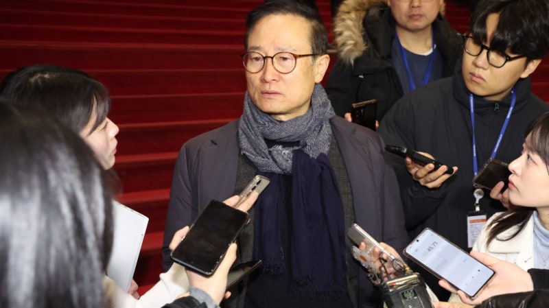 '친문' <b>홍영표</b>, 탈당 가능성 언급… "공천 상황 봐야"