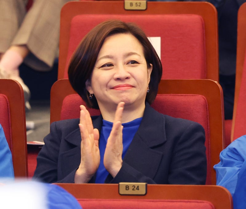 '성범죄자 변호 논란' <b>조수진</b>, 후보직 사퇴… "국민 눈높이와 달라"