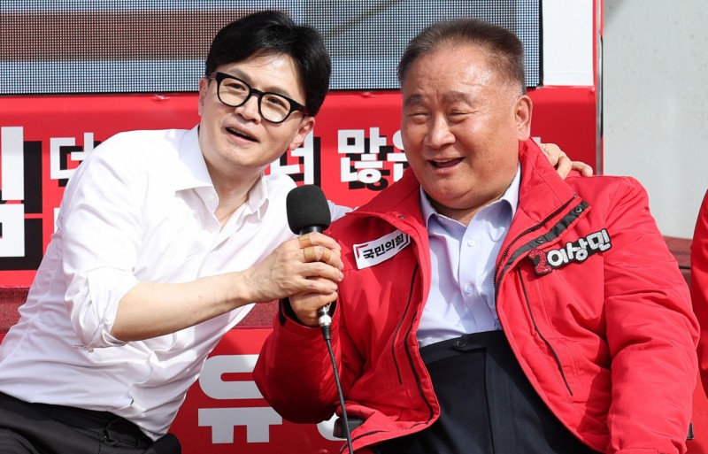 <b>이상민</b> "<b>한동훈</b>, 전당대회 출마로 마음 기운 듯"