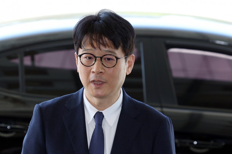 <b>김여사</b> 수사 관련… <b>이창수</b> 신임 <b>중앙지검장</b> "법과 원칙에 따라"