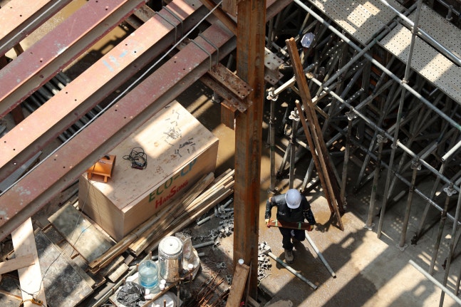 PF 부실에 주택시장 위축… 세수 축소 비상