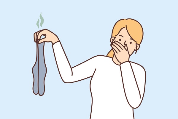 "속옷 서너번 입고 빨래, 4일은 안입어"… <b>남편</b> 고백에 <b>아내</b> 아연실색