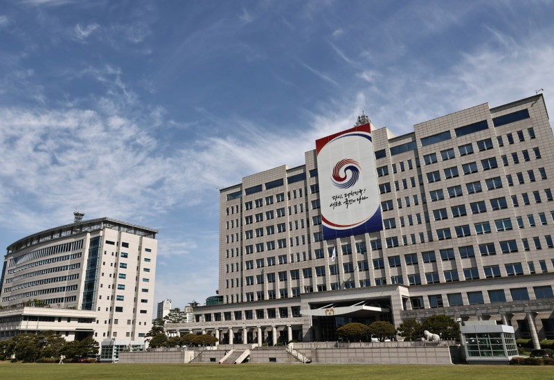 <b>대통령경호</b>처, 골프 취재 <b>과잉</b> 대응 <b>논란</b>에… "적법한 <b>경호</b> 활동"