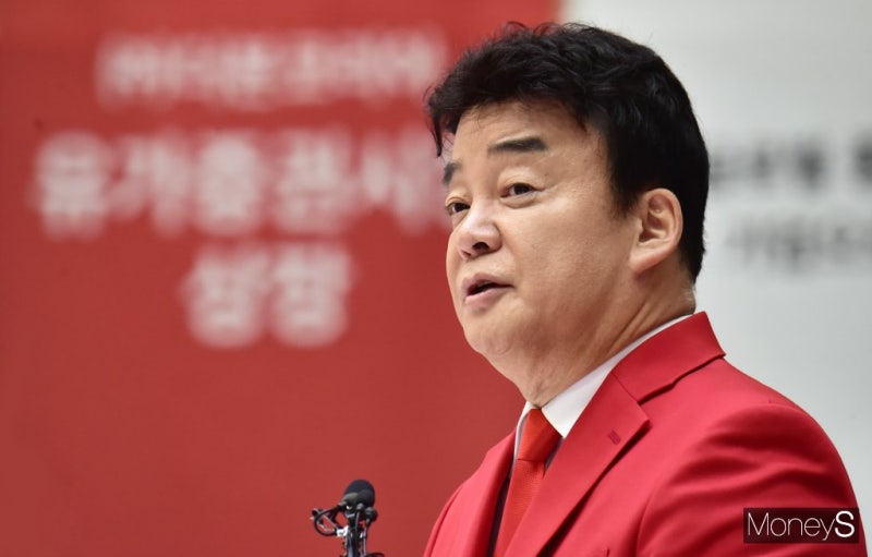 "<b>안전</b>관리 미흡" <b>백종원</b>, 고압<b>가스통</b> 옆 튀김요리 사과
