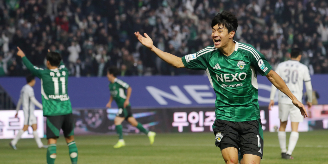 <b>전북 전진우</b>, K리그 '<b>이달의 선수</b>' 선정… 생애 첫 수상