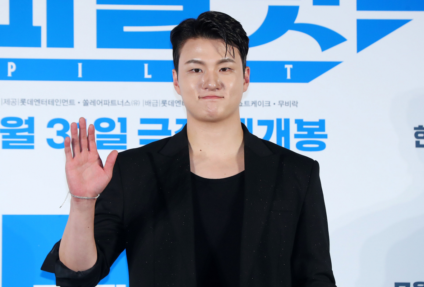 배우 <b>신승호</b>, 군 면제 판정받아… "<b>십자인대 파열</b>로 수술"