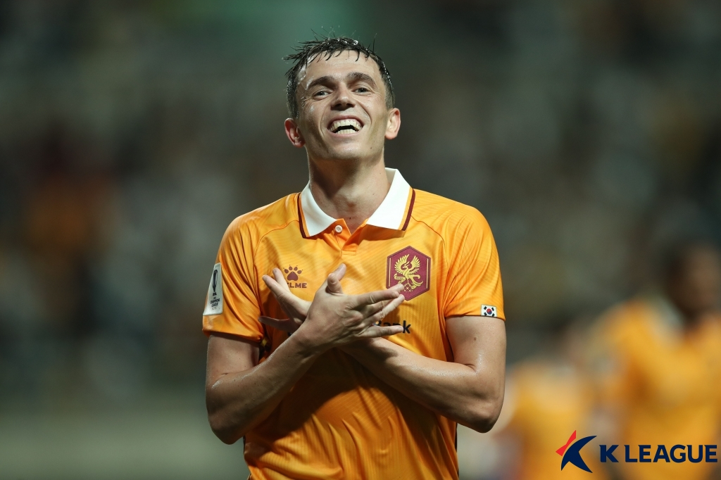 <b>광주FC</b> 몰수패 면했다… KFA "무<b>자격</b> <b>선수</b>로 보기 어려워"