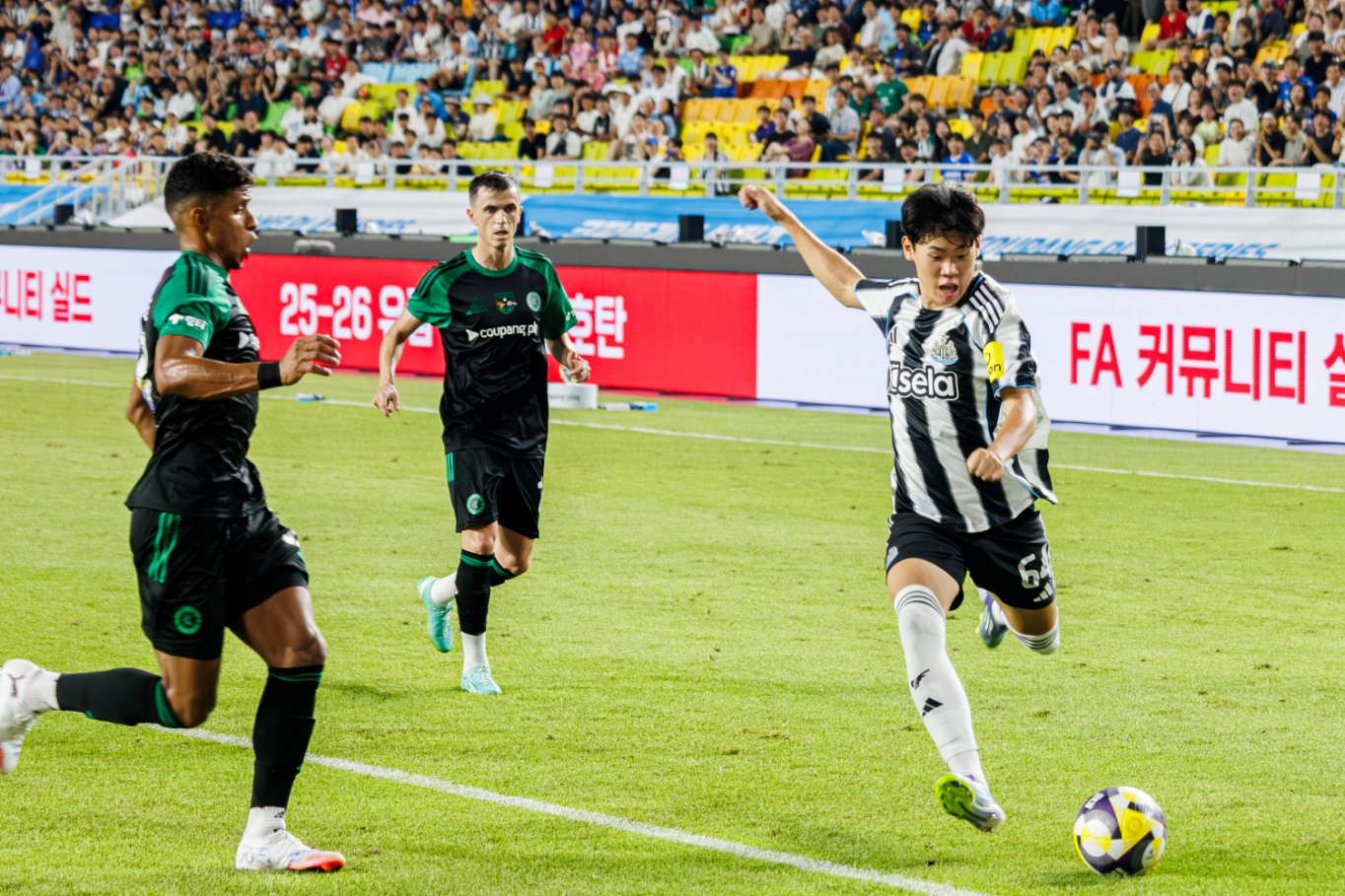 '<b>김진규</b> 결승골' 팀 <b>K리그</b>, <b>뉴캐슬</b> 제압… 박승수, 강렬했던 10분