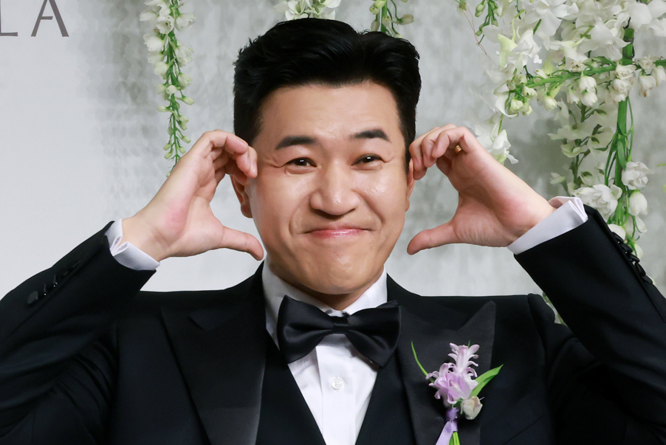 <b>김종민</b> "<b>전현무 인터뷰</b> 불편했다… 버짐 질문만 5분 이어가"