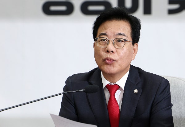 민주, '<b>막말</b> 논란' <b>송언석</b> <b>징계</b>안 제출… "살인예비·음모죄 해당"