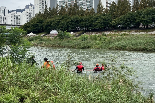 의정부 <b>중랑천</b>서 <b>실종</b>된 중학생 추정 시신 발견… 사고 발생 전 학폭 신...