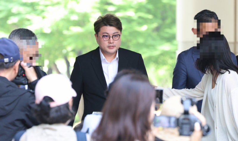 <b>김호중</b>, <b>교도관</b>에 3000만원 <b>금품요구</b> 당했다… 법무부 진상 조사