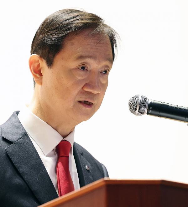 이찬진 금융감독원장이 2일 오전 서울 영등포구 금융감독원에서 열린 2026년 시무식에서 신년사를 하고 있다./사진=(서울=뉴스1) 오대일 기자