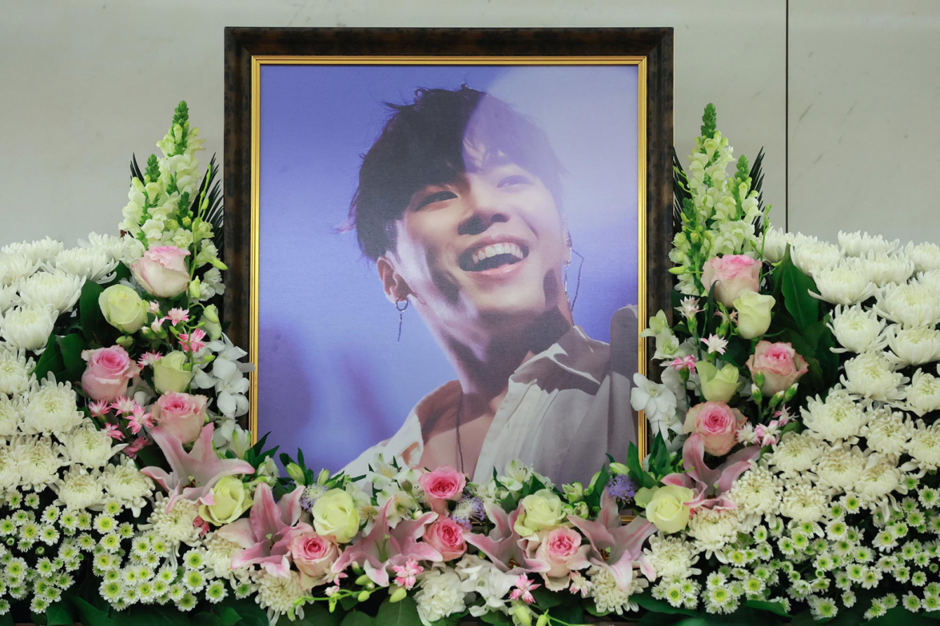 "15일에 봐요"… 너무도 일찍 떠난 <b>휘성</b> 1주기, 콘서트 앞두고 <b>사망</b>