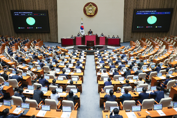 정부가 중동 전쟁에 대비하기 위한 추경안의 신속한 처리를 강조하는 상황에서 여야가 이견을 보이고 있다. 사진은 지난 7월4일 오후 서울 여의도 국회에서 열린 제426회국회(임시회)