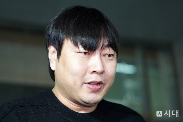 <b>이진호</b>, '<b>뇌출혈</b>'로 쓰러진 후 근황…"수술 없이 회복 중, 대화 가능"