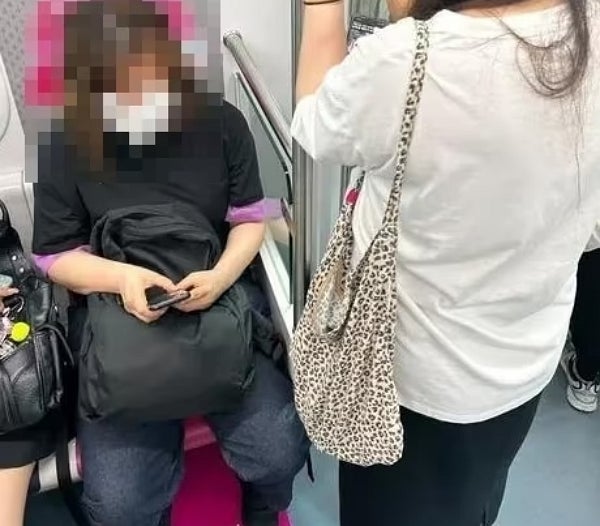지하철 임산부석 앉은 50대 여성…양보 요청한 만삭 여성에 "나도 임신"