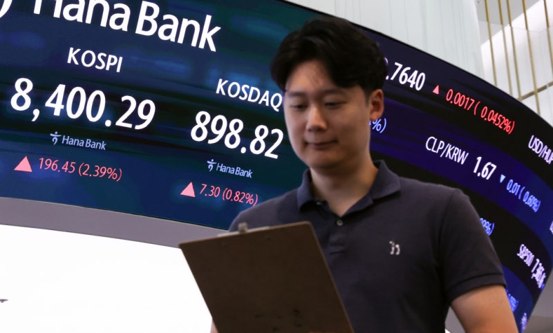 [티타임] '롤러코스터' 코스피, 8000선까지 급락 후 1.5% 상승...